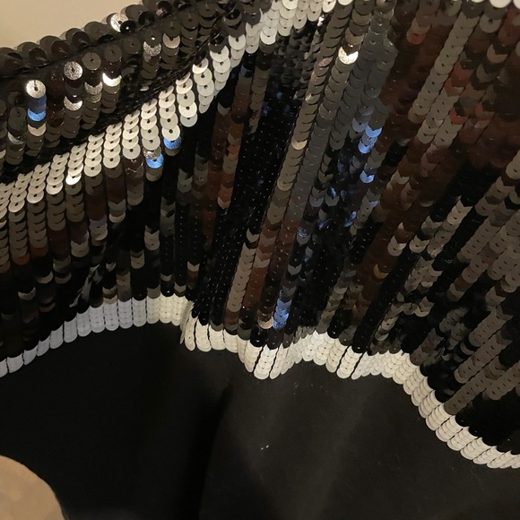 WOMENS DKNY SWEATER . Worn once. - Picture 3 of 5